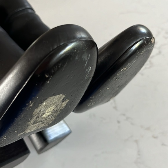 EUC Prada Black Leather Round Toe Block Heel Heeled Ankle Booties in Size 37 - Picture 5 of 10